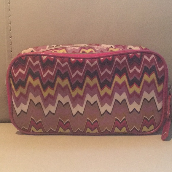 Cosmetic Bag - Picture 1 of 4